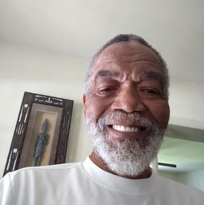 Meet your Posher, Clenton